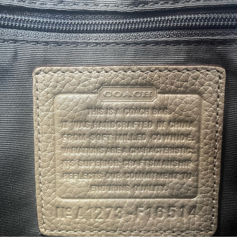 Coach Leather Buckle Duffle in Pearl - Picture 5 of 6